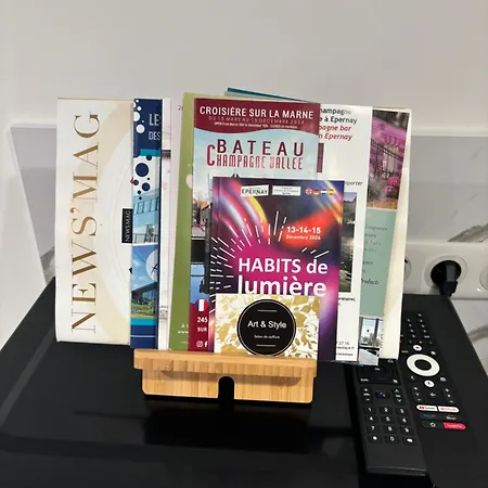 Apartment La Ptite De Julie Avec Balneo Épernay